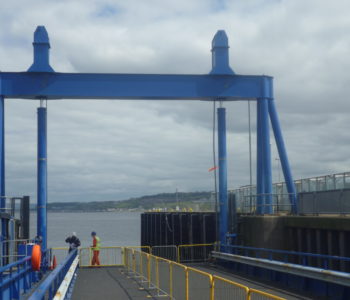Overhaul of main lift cylinders on Link Spans