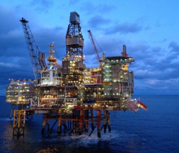 Installation of hydraulic system on mono-column